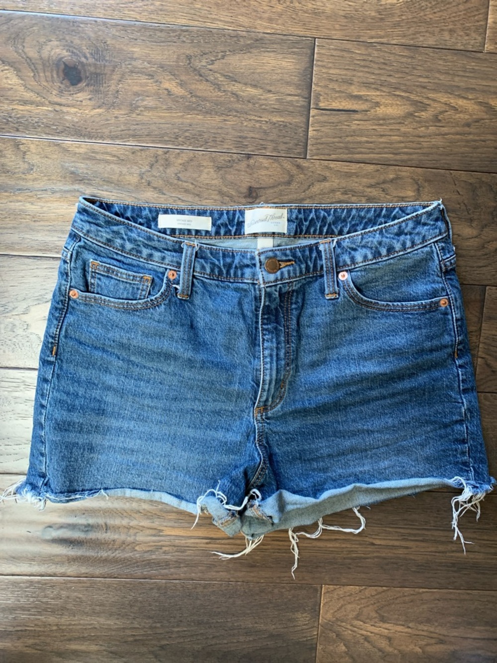 Universal Thread Blue Frayed Hem Denim Cutoff Shorts. Pre-Owned. Size:10/30R.